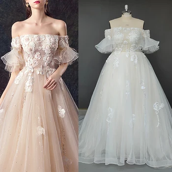 Kapalı Omuz 3D Çiçek Aplike Katedrali gelin kıyafeti Kısa Kollu Custom Made Glitter Tül Lace Up Dantel Boncuklu düğün elbisesi