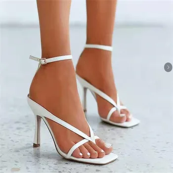 Klasik kadın Topuk Flip Flop Mavi Yüksek Topuklu Beyaz Sandalet Kadın moda terlikler Bayanlar Yaz Ayakkabı Lace Up Sandalet